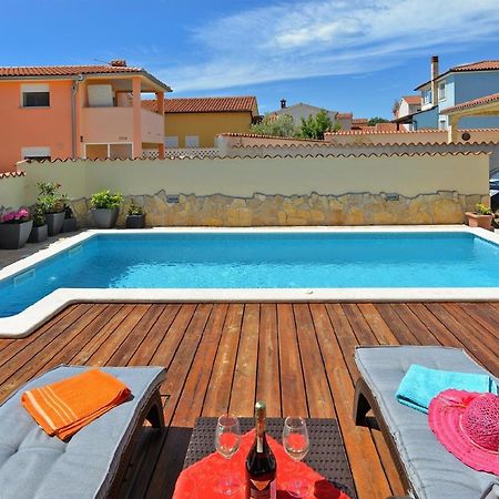 Ferienhaus Mit Privatpool Fuer 6 Personen Ca 80 Qm In Barbariga, Istrien Istrische Riviera Luaran gambar